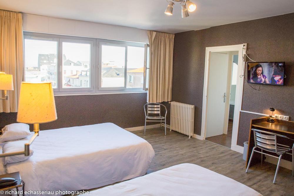 Hotel De La Vendee Ла-Рош-сюр-Йон Экстерьер фото