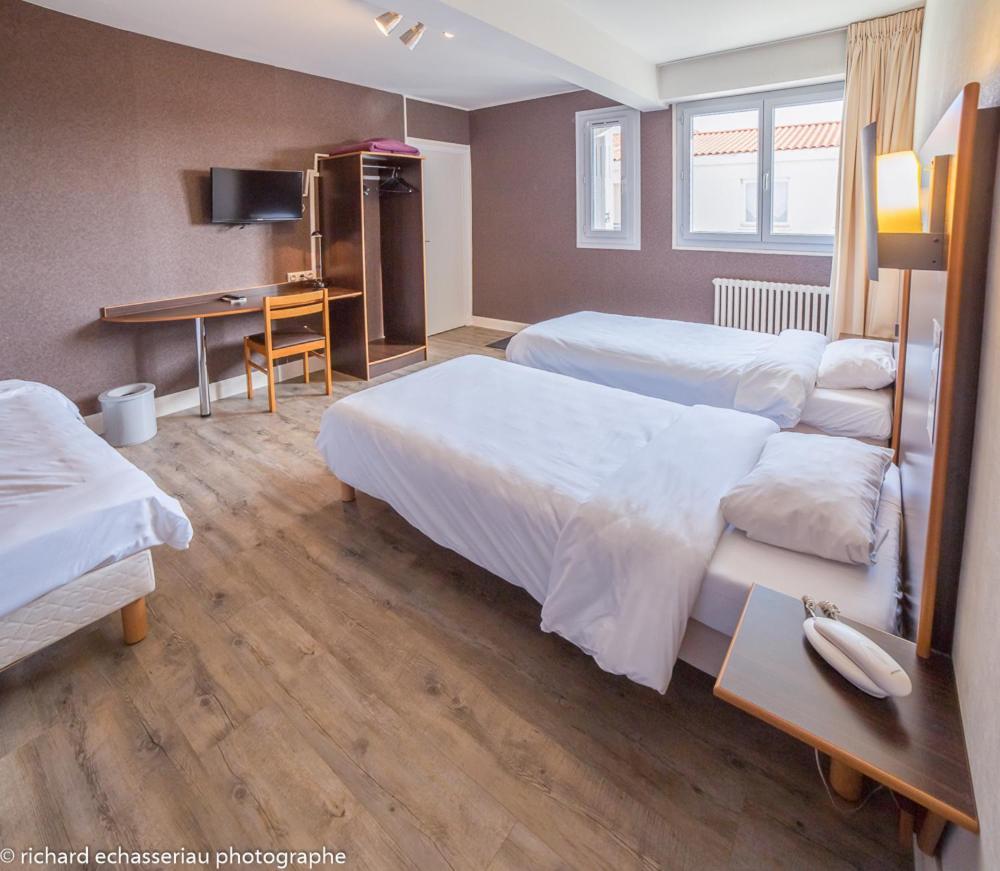 Hotel De La Vendee Ла-Рош-сюр-Йон Экстерьер фото