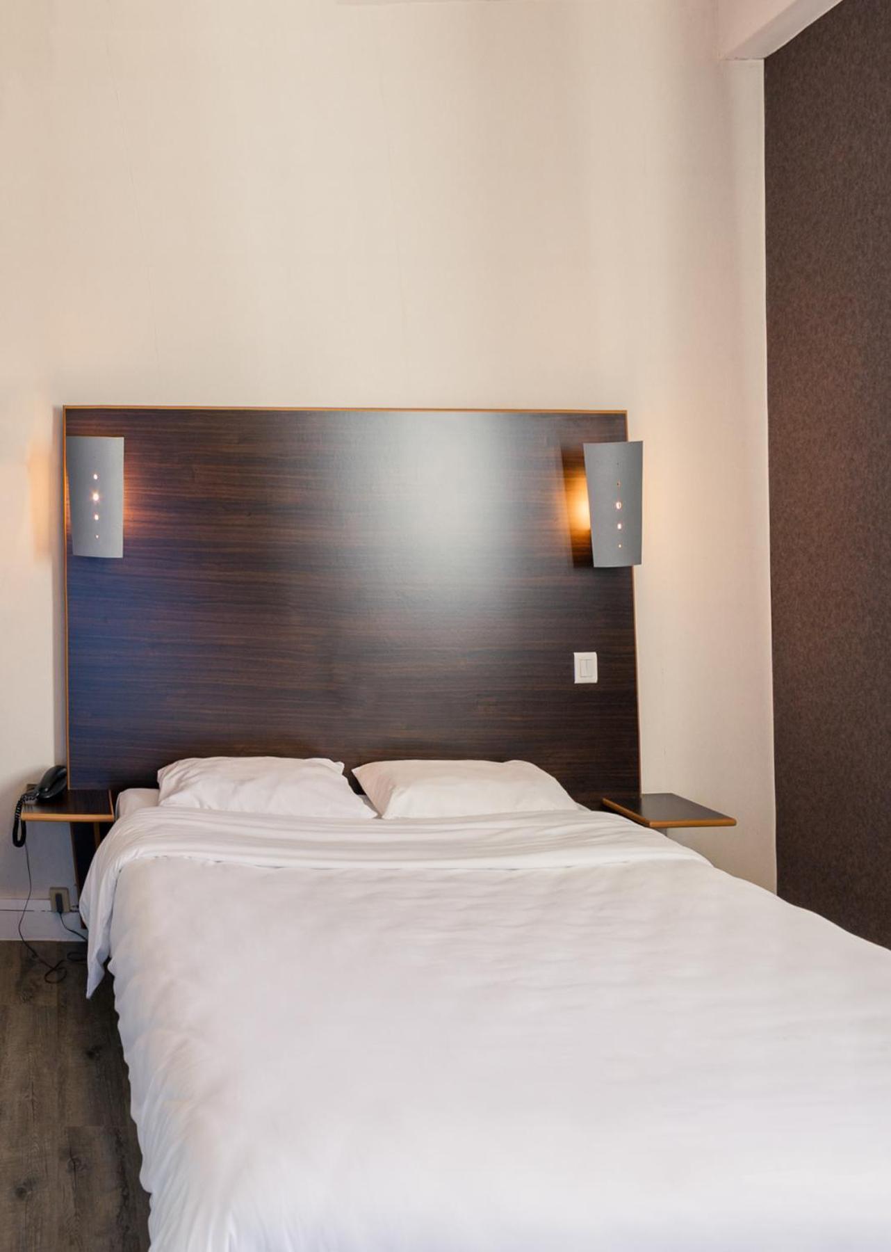 Hotel De La Vendee Ла-Рош-сюр-Йон Экстерьер фото